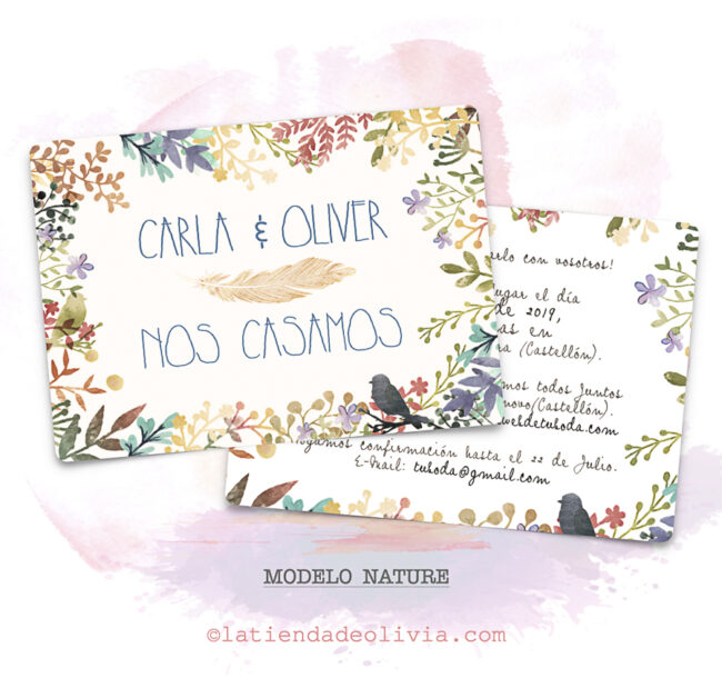 Diseño del modelo de invitación de boda con flores alrededor